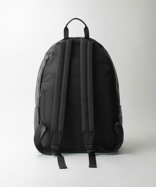 ファンクショナル レザー デイパック バックパック