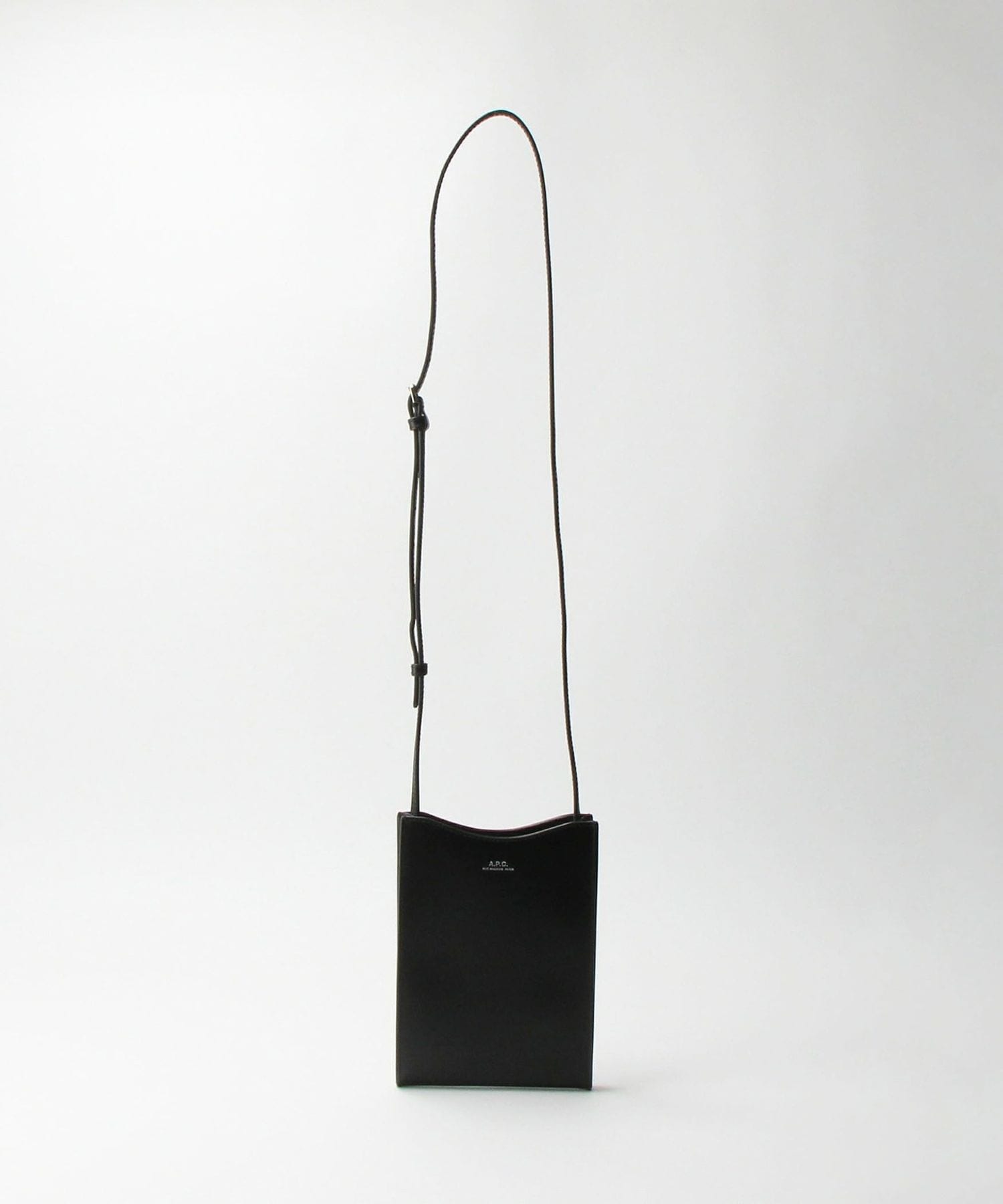 A.P.C.＞レザー ネックポーチ