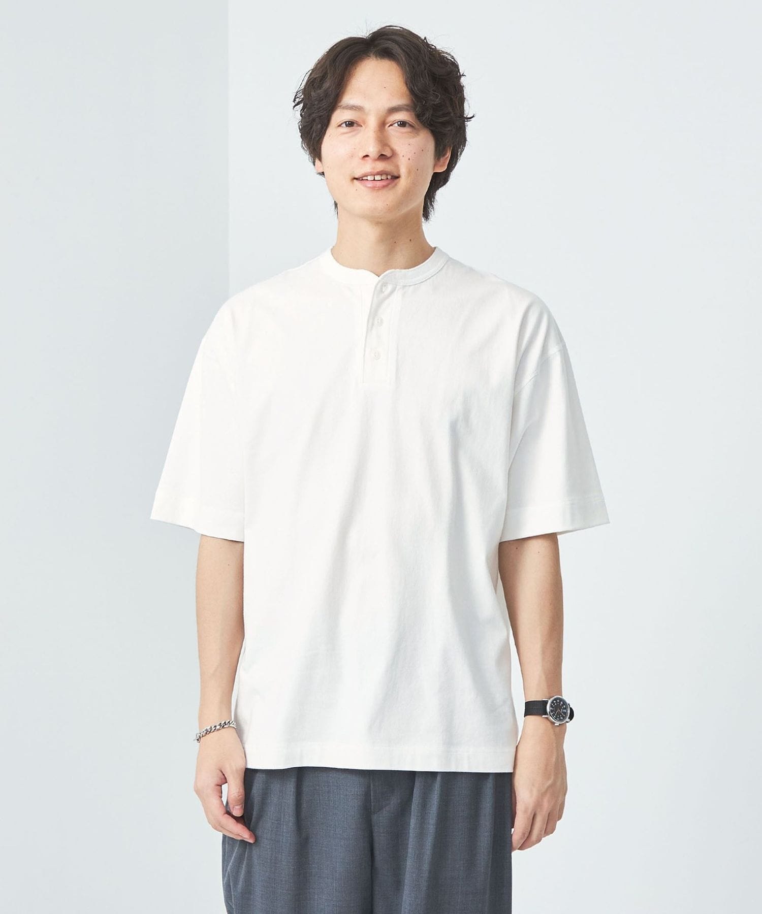 NEEDLES★Henry Neck Tシャツ ホワイト 半袖 メンズ ニードルズ - Henry Neck T-shirt | HBX - ハイプビースト