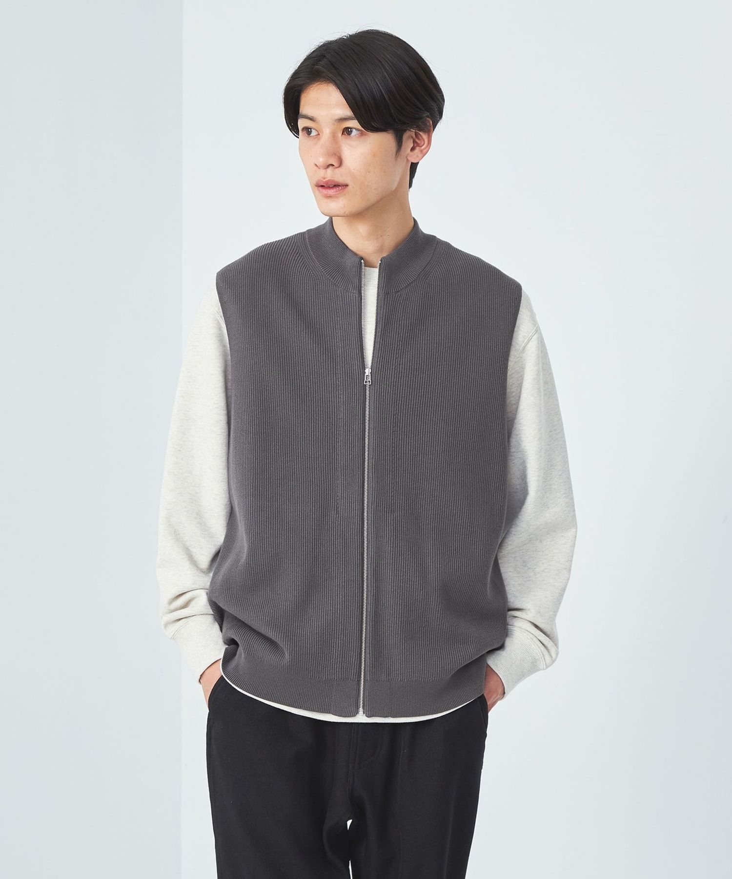 ドゥロワー Drawer 畦 ニット ベスト カーキ 畦 サイズ１2022年商品 DRAWER ドゥロワー Drawer ニット ベスト クルーネック コットン