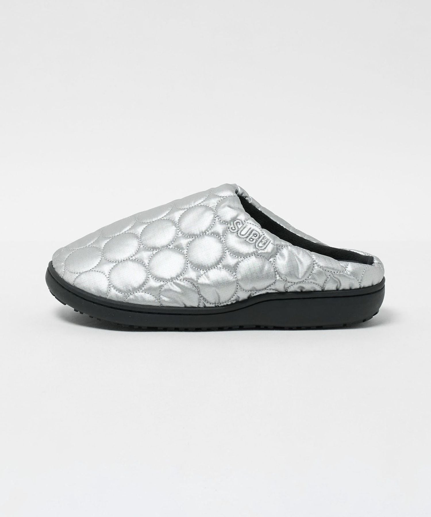 SUBU キルティングサンダル ホワイト 収納袋付き SUBU キルティングサンダル ホワイト 収納袋付き SUBU キルティング