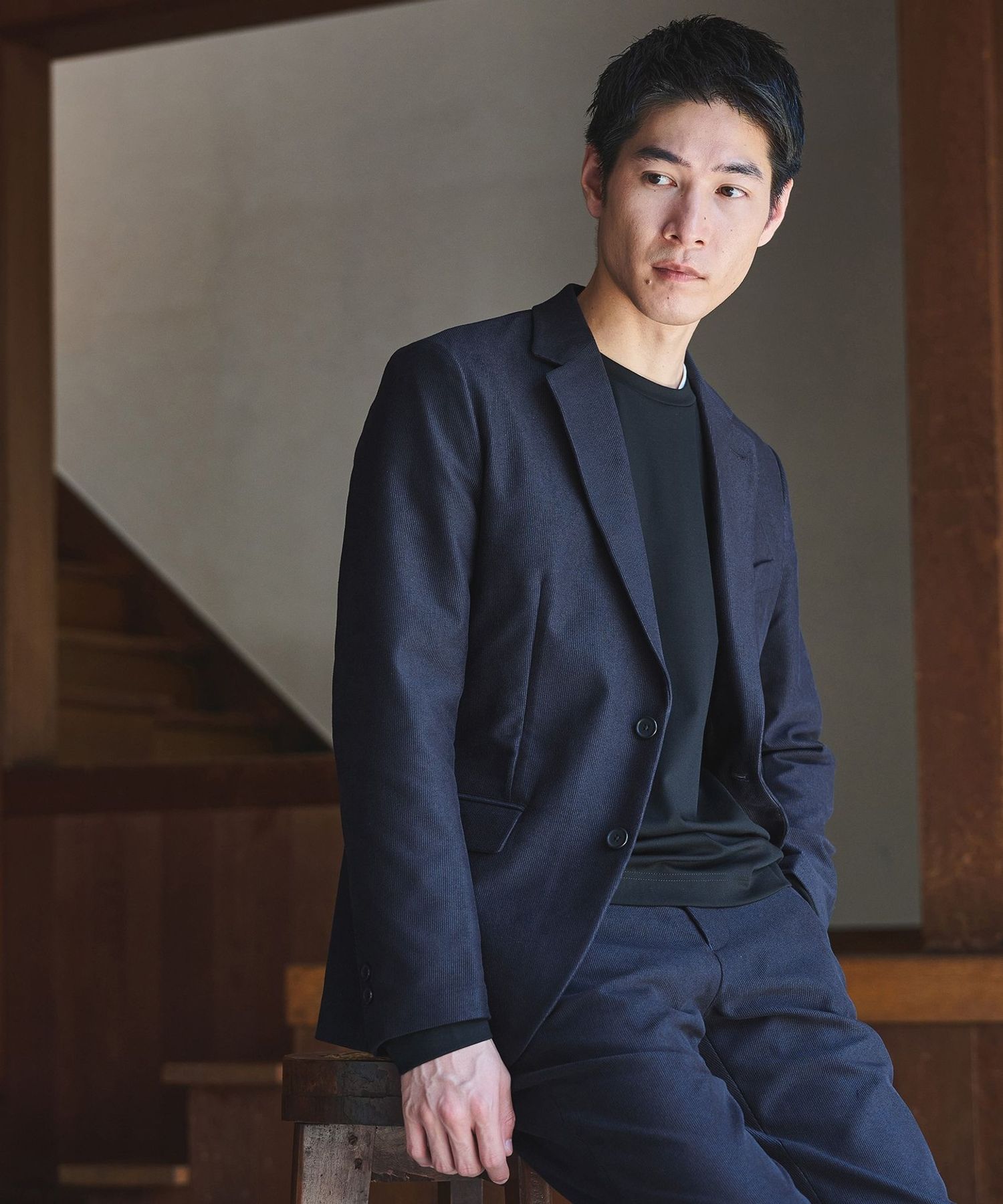 【THE ROW】新着ネスコットンコーデュロイジャケット Frank コットン製ジャケット タン – The Row