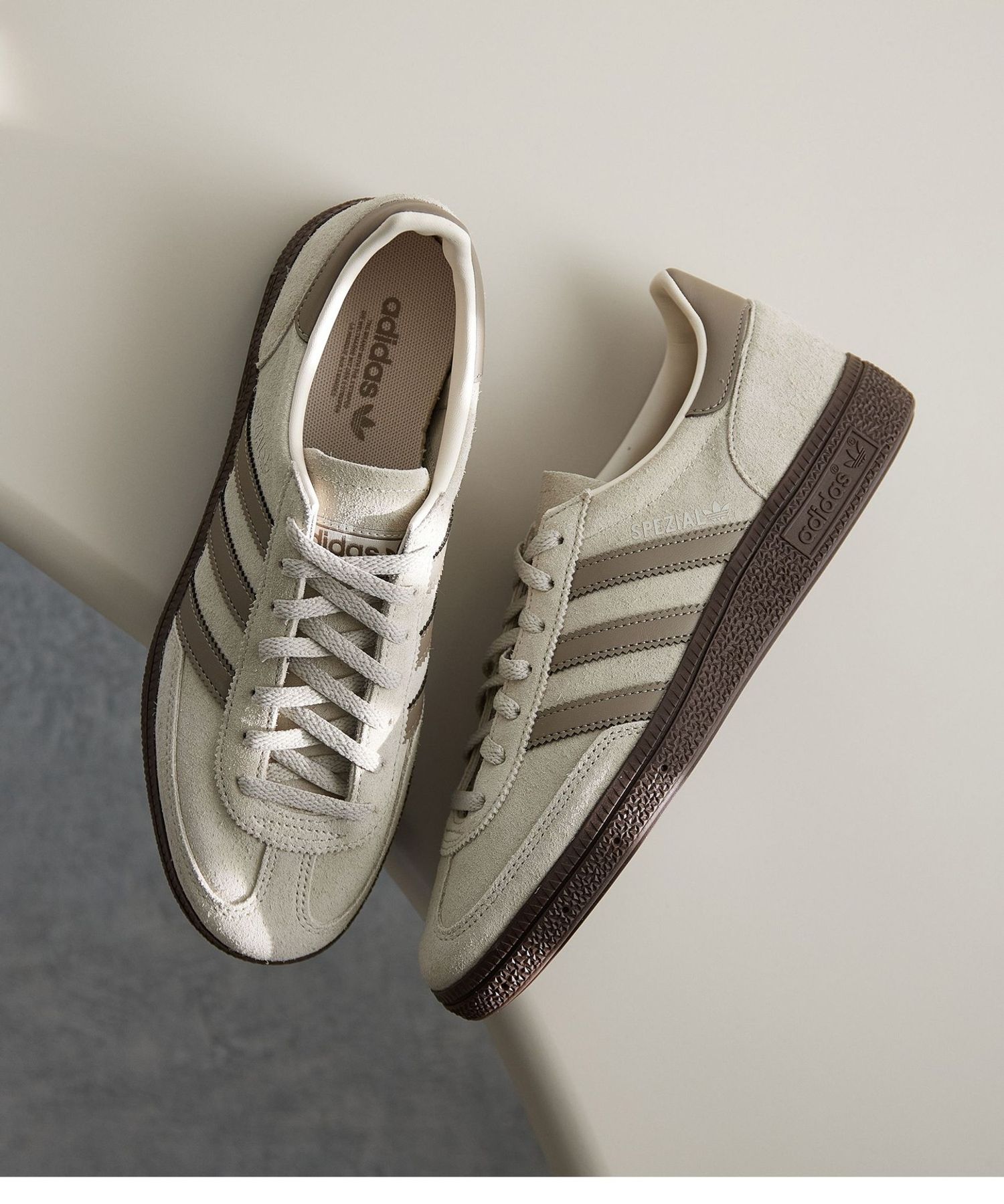 別注】＜adidas Originals＞HANDBALL SPEZIAL スニーカー