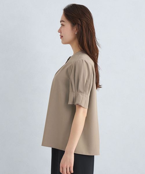 美品●ユナイテッドアローズ　ショートスリーブ　ブラウス UNITED ARROWS（ユナイテッドアローズ）の「エンブロイダリー