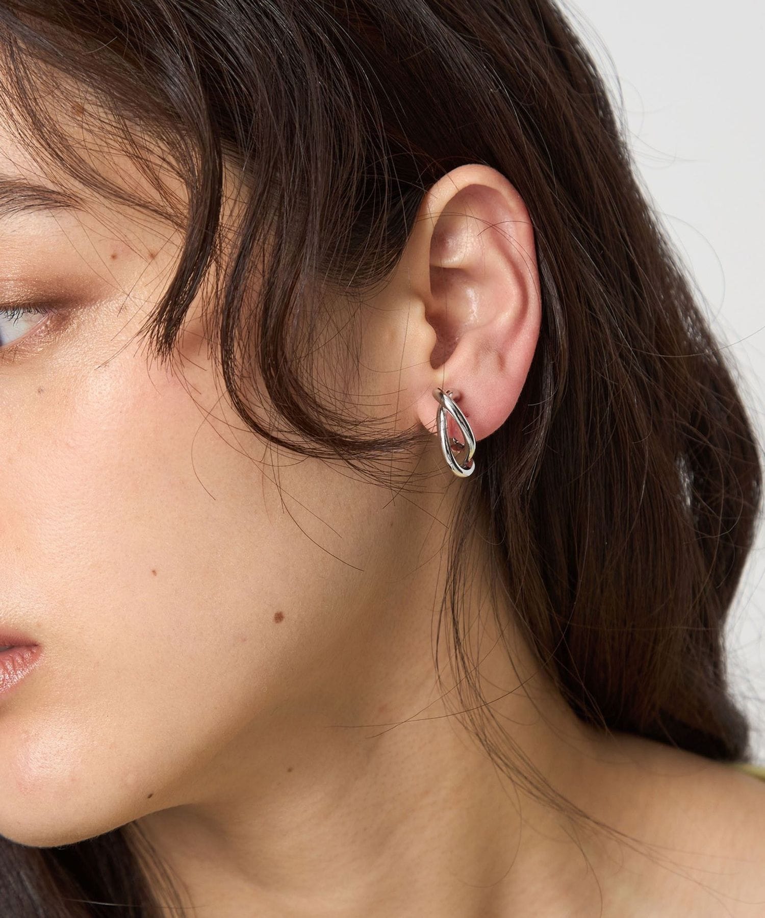 ツイストフープ イヤリング 2 ツイストフープ イヤリング 2