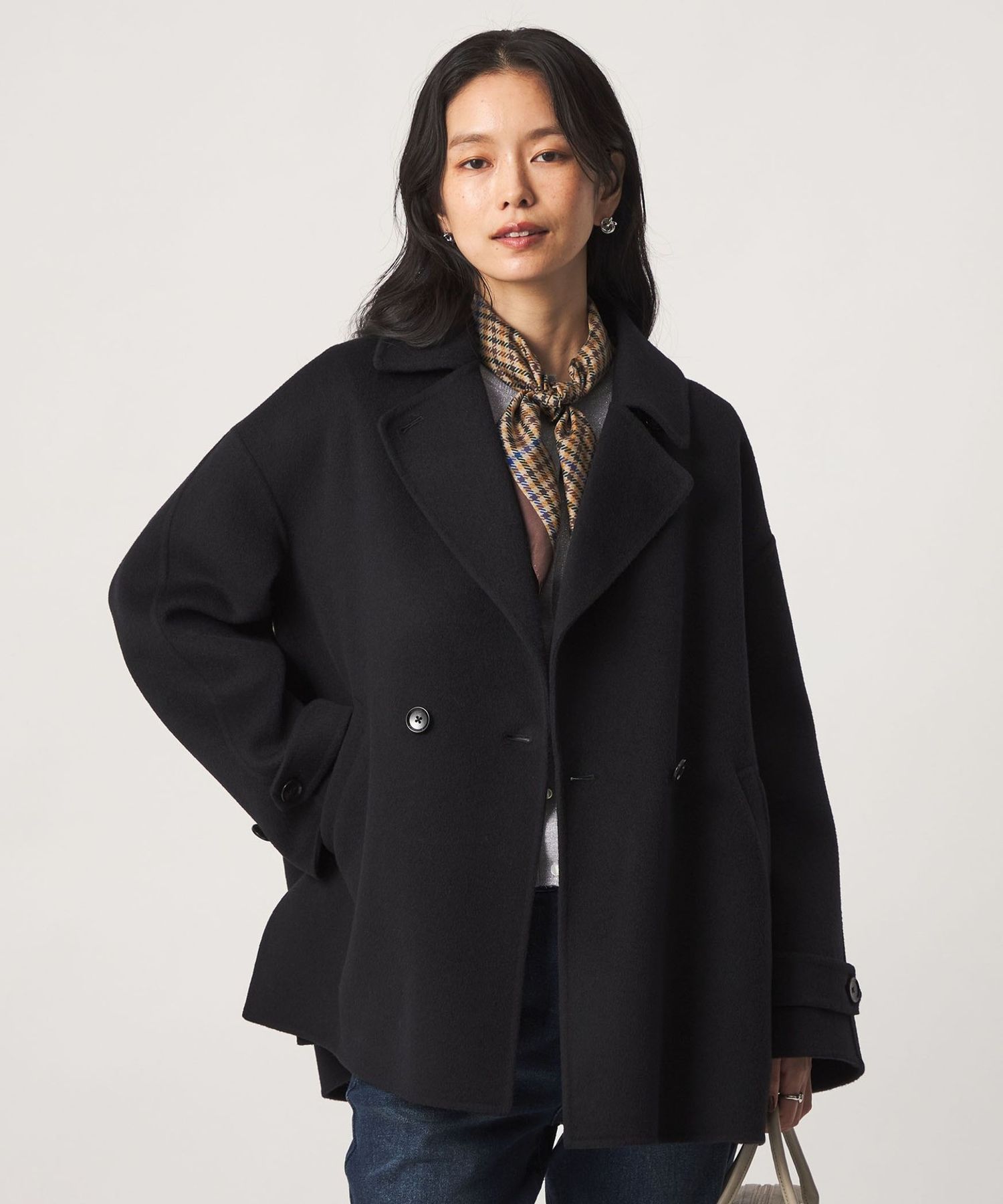 美品　ユナイテッドアローズ　UBCB ピークドラペル コート size SHORTあり］リバー ミドルコート