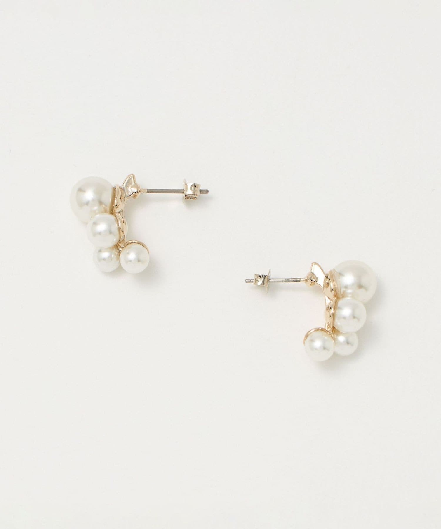 4ランダム ピアス