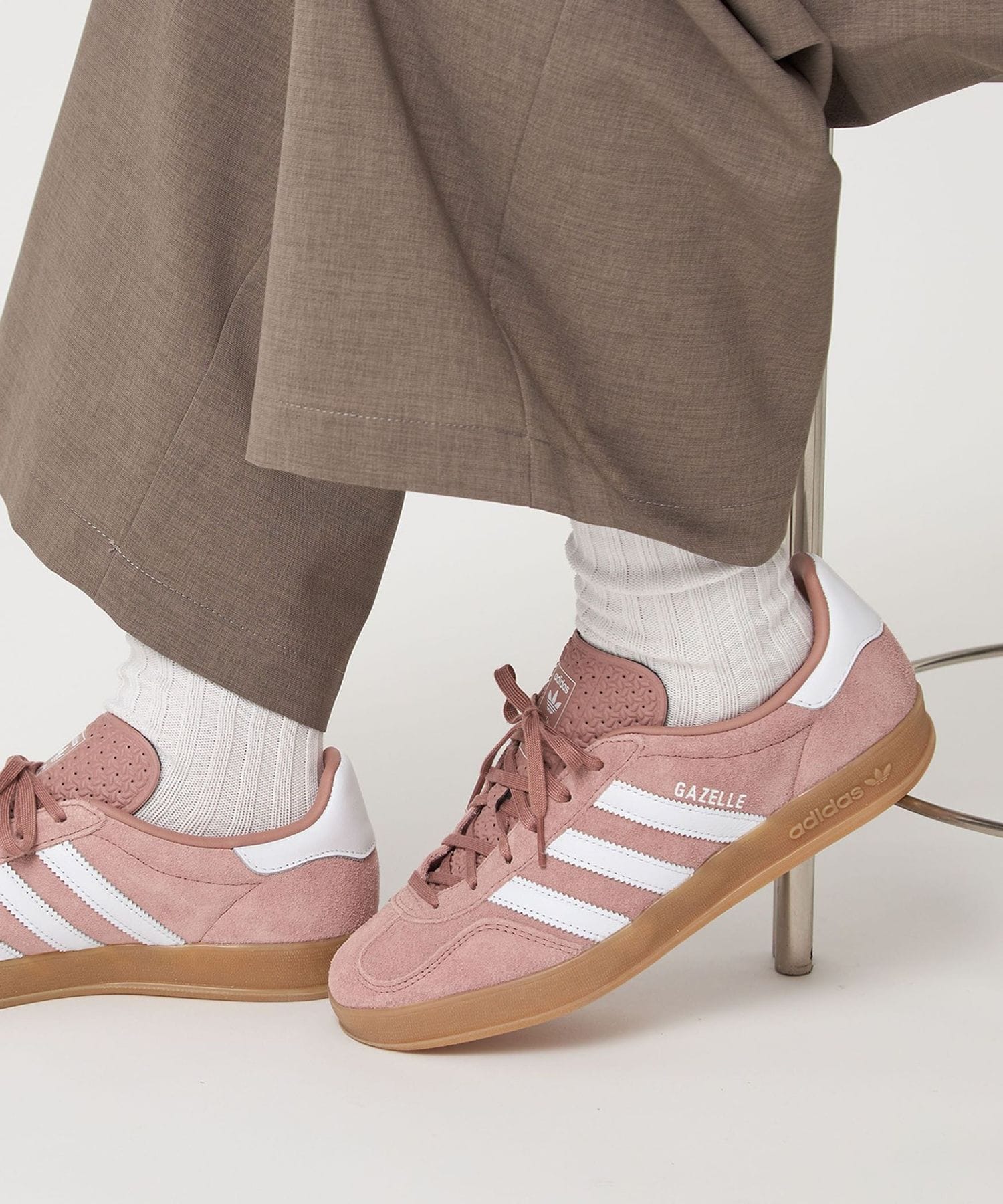 adidas Originals＞ガゼル インドア スニーカー