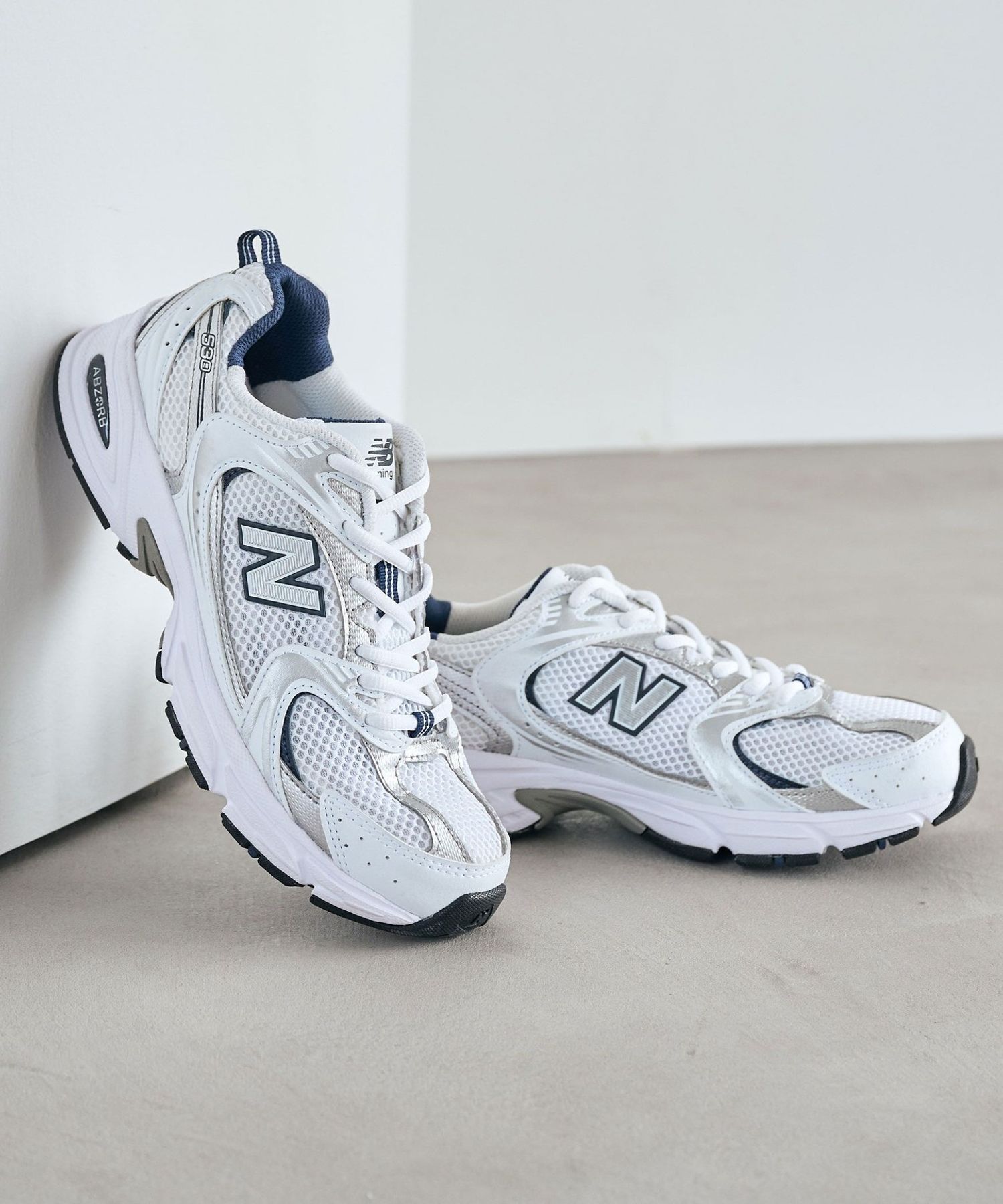 靴 MR530SG new balance US6H New Balance＞MR530SG スニーカー