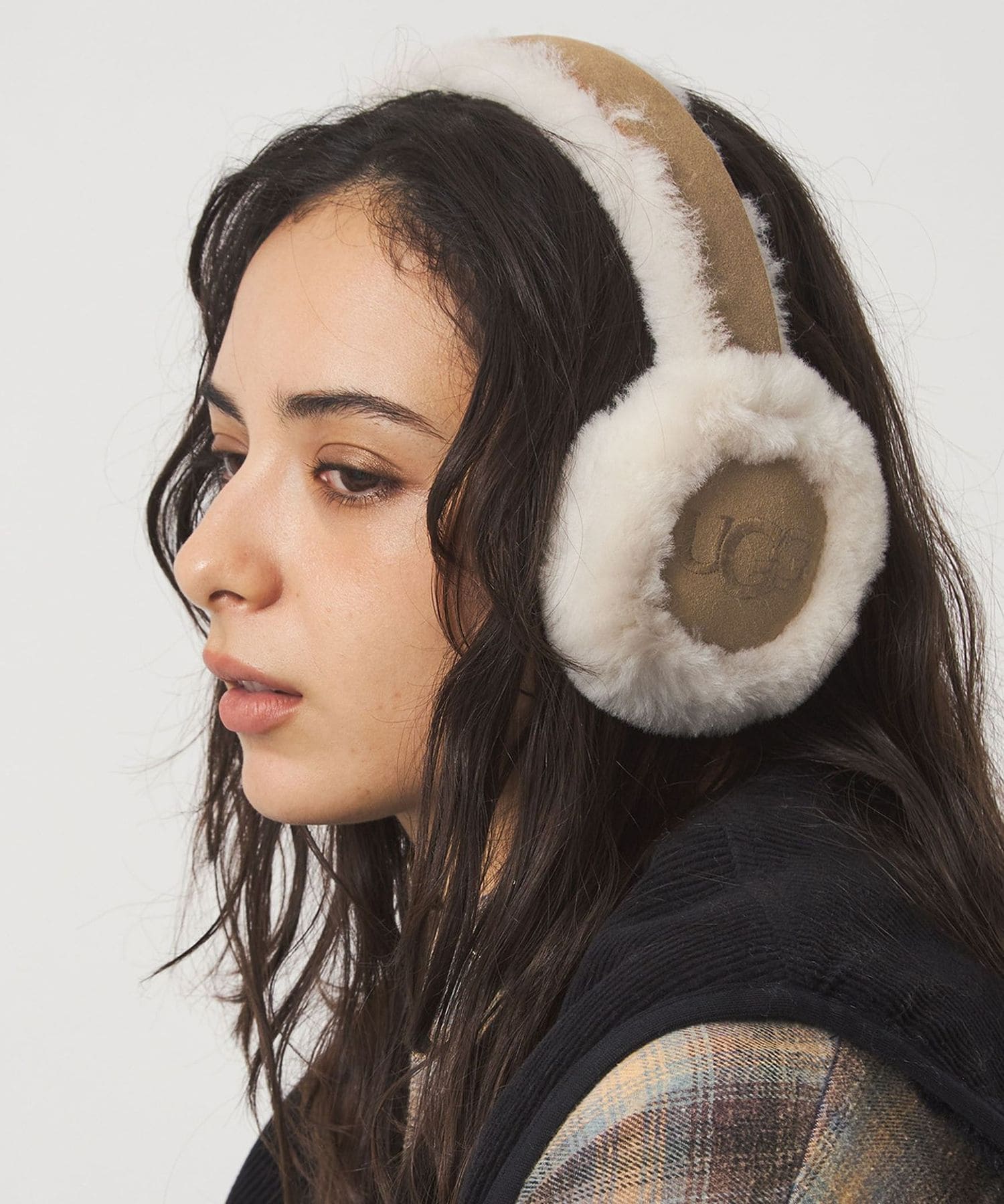 美品】 正規品 UGG イヤマフ エンブロイダリー ロゴ チェスナット 美品