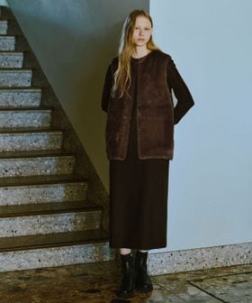 green label relaxing/フェイクファー ベスト/ベスト