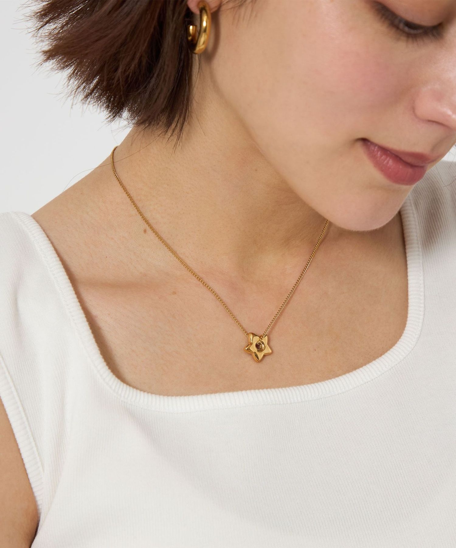 大幅値下！Nintendo World スター ネックレス 【公式通販】