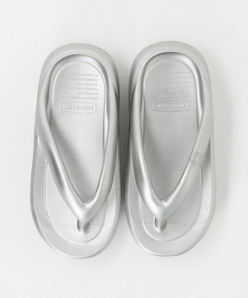 [TAW&TOE x Hello Kitty] サンダル Zerovity Plumpy SILVER pre) taw&toe x sanrio • zerovity plumpy set (with tag