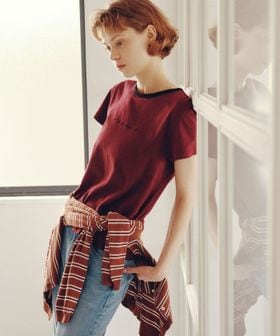 To b. by agnes b./＜To b. by agnes b.コラボ＞ロゴ リンガー Tシャツ/Tシャツ / カットソー