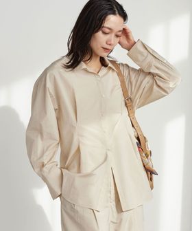 green label relaxing/FAbRICA ウエスト タック シャツ/シャツ / ブラウス