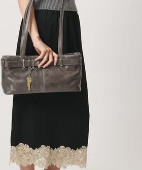 OSOI/＜OSOI＞SLD BROCLE バッグ AG/GR/ショルダーバッグ