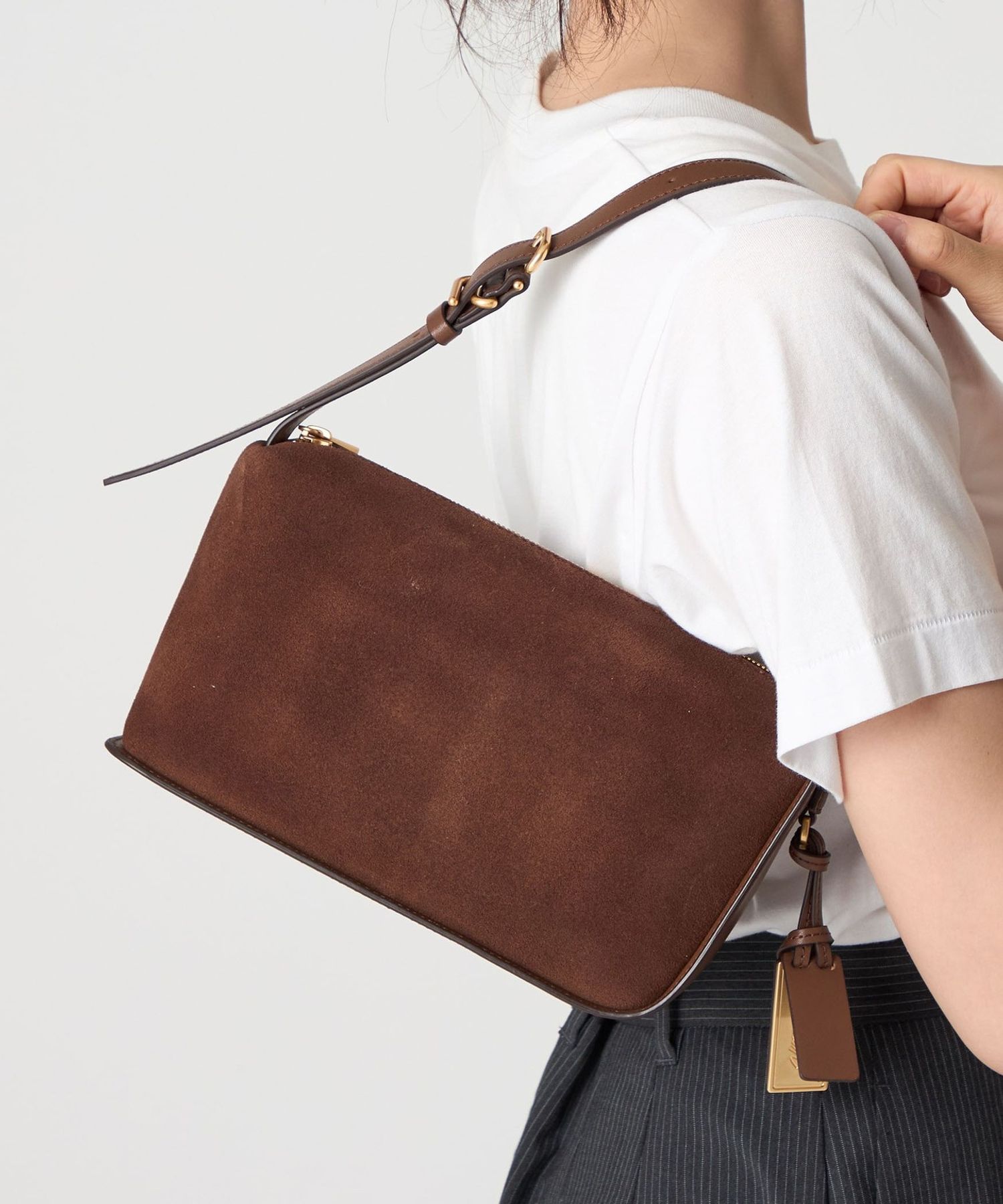 JOY GRYSON ■ エンドレスショルダーバッグ Natural JOY GRYSON(ジョイグライソン)の商品一覧 - 海外通販のBUYMA