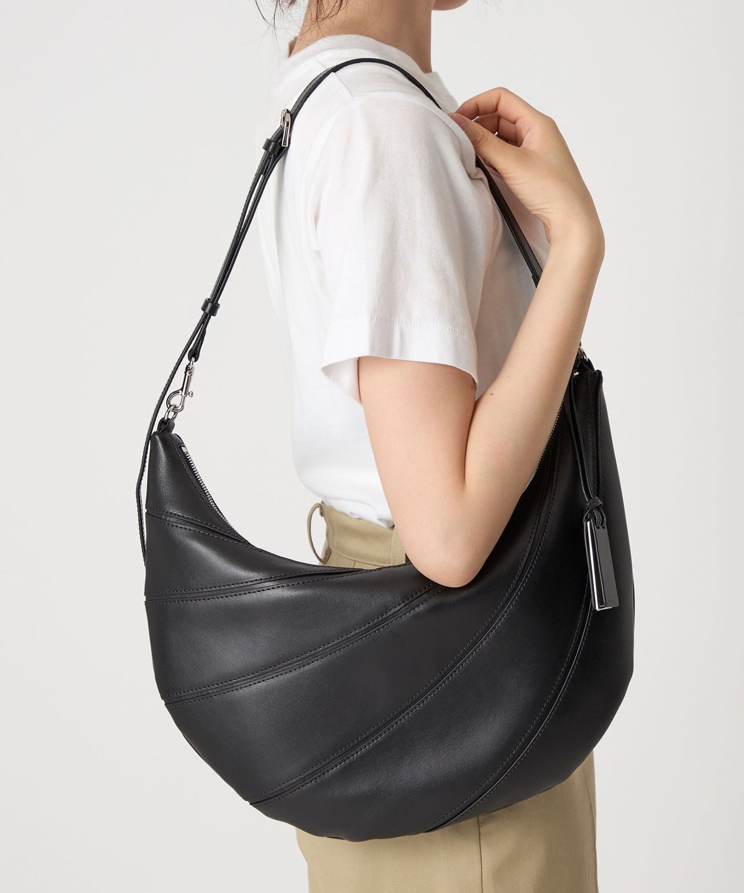 JOY GRYSON ■ エンドレスショルダーバッグ Natural JOY GRYSON(ジョイグライソン)の商品一覧 - 海外通販のBUYMA