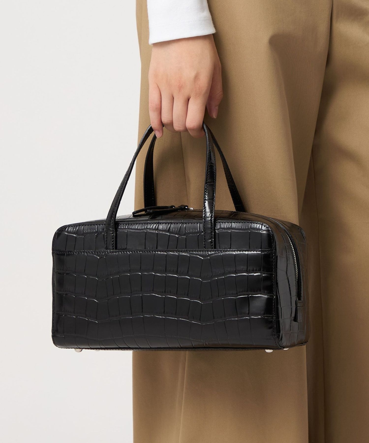 Nothing written ベージュ スエード トートバッグ NOTHING WRITTEN トートバッグ 「NOTHING WRITTEN」 POCKET TOTE