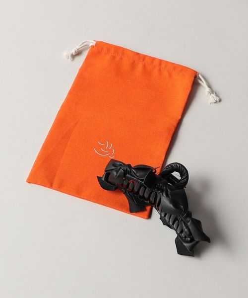 ヘアアクセサリー tresse Leather Ruban Clip in Black 新しいエルメス Clip Ruban Leather in TRESSE公式サイト