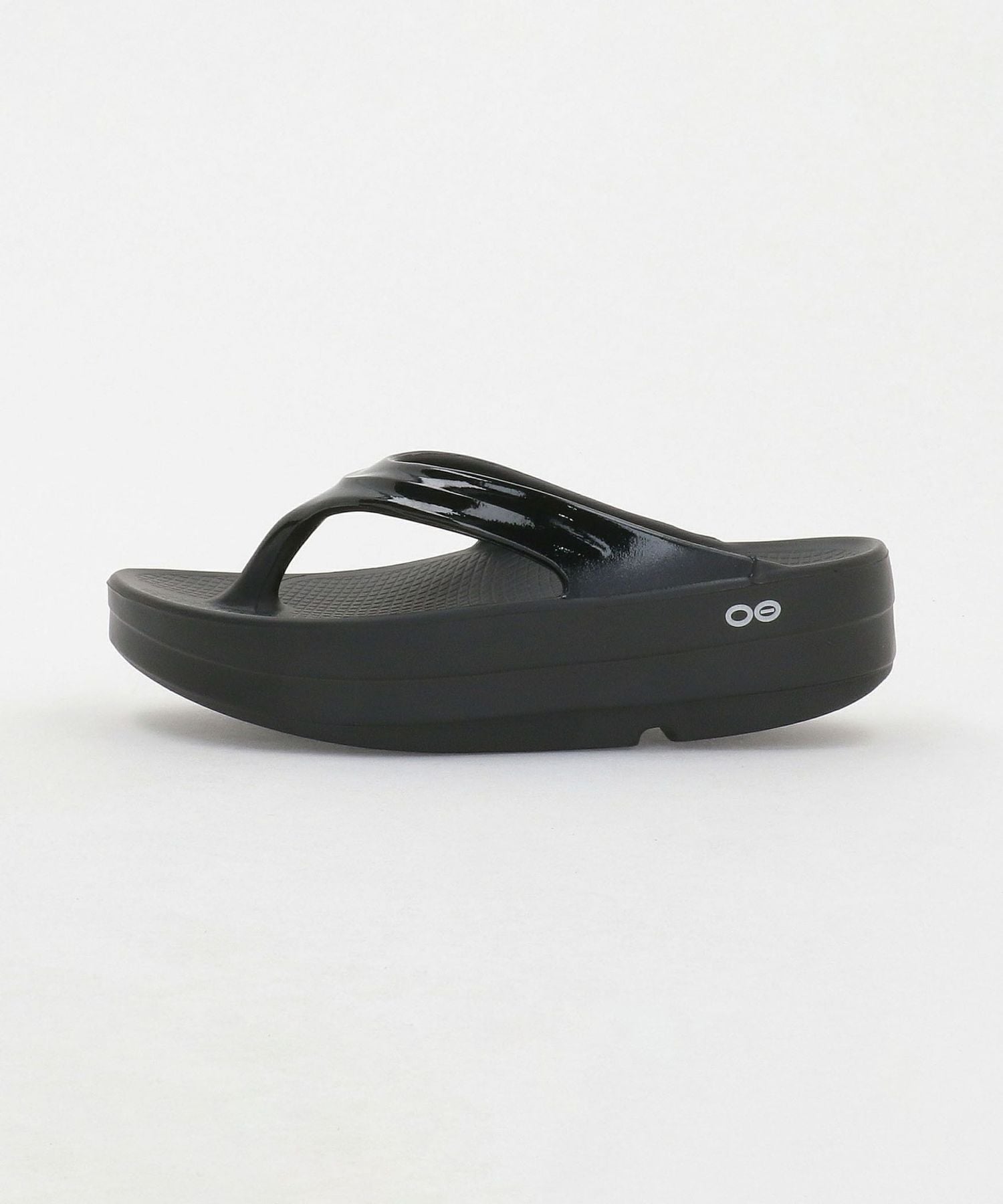 OOFOS＞ OOmega