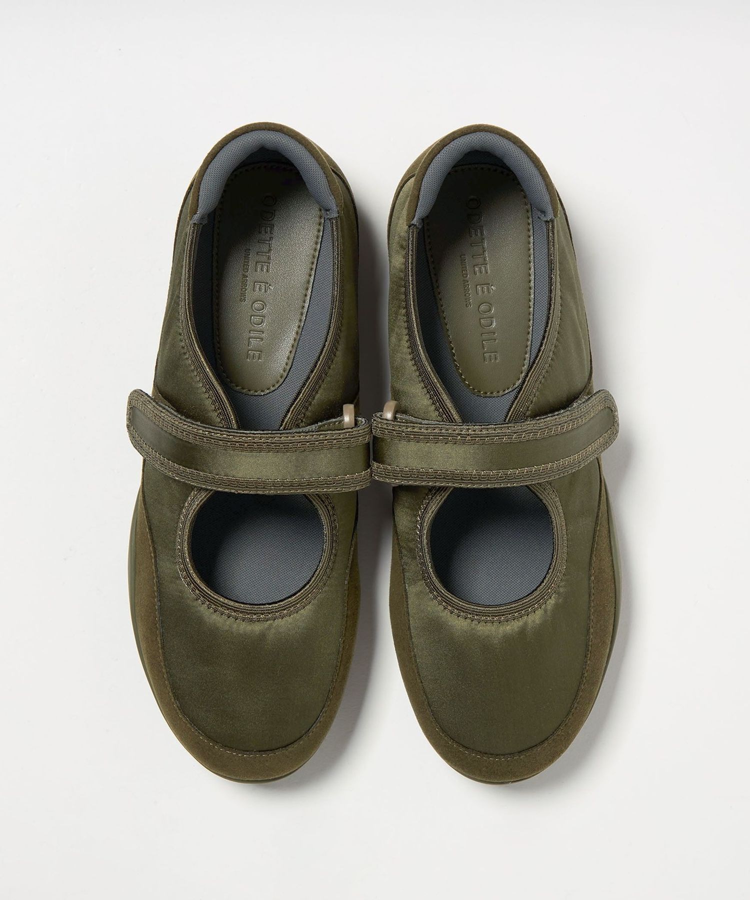 ベルクロメリージェーン フラット10