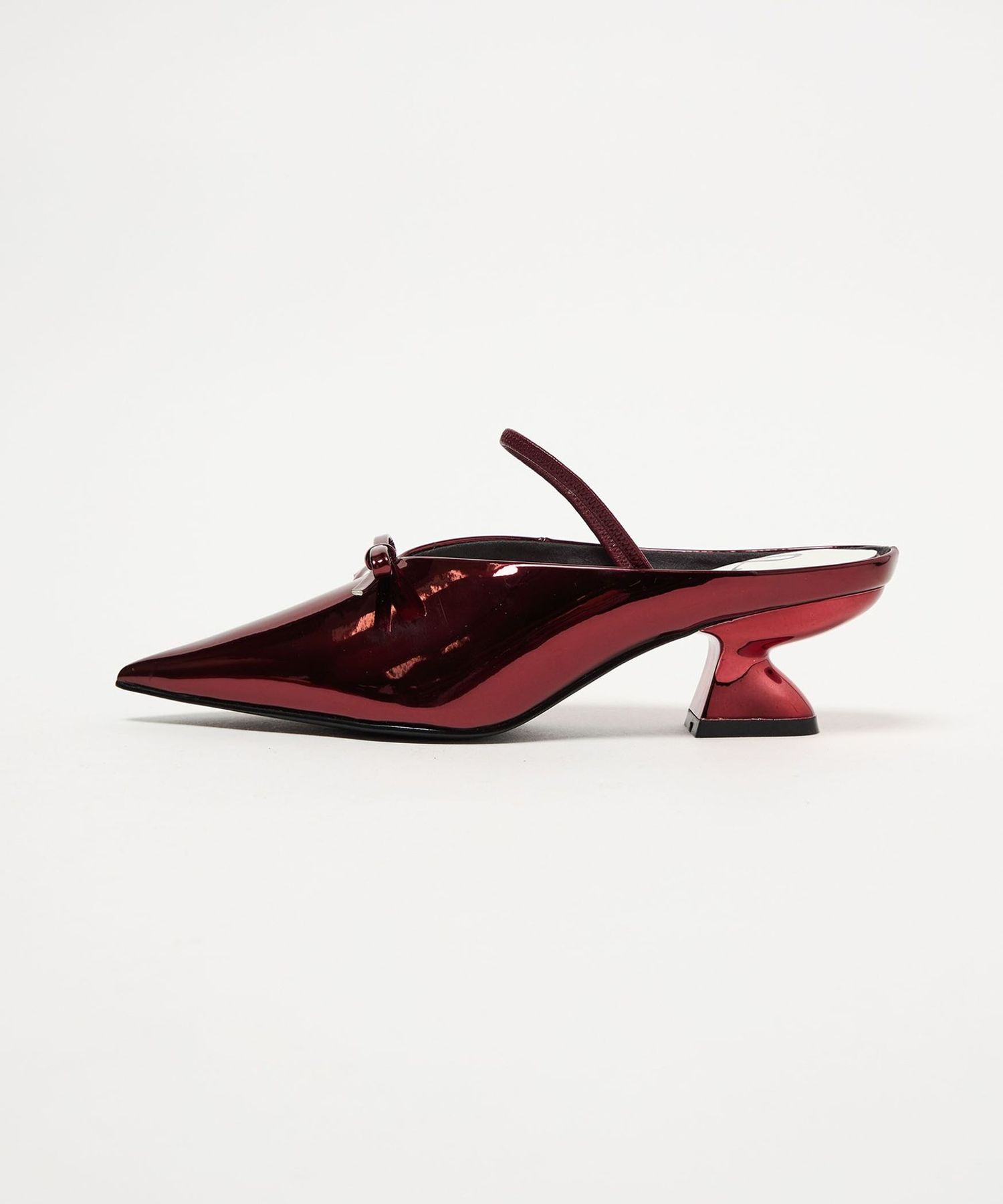 SY＞ シェイプヒールリボンミュール サンダル50↑