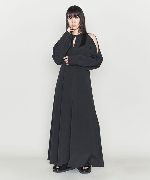 ASTRAET＞オープンショルダー フレア マキシワンピース 