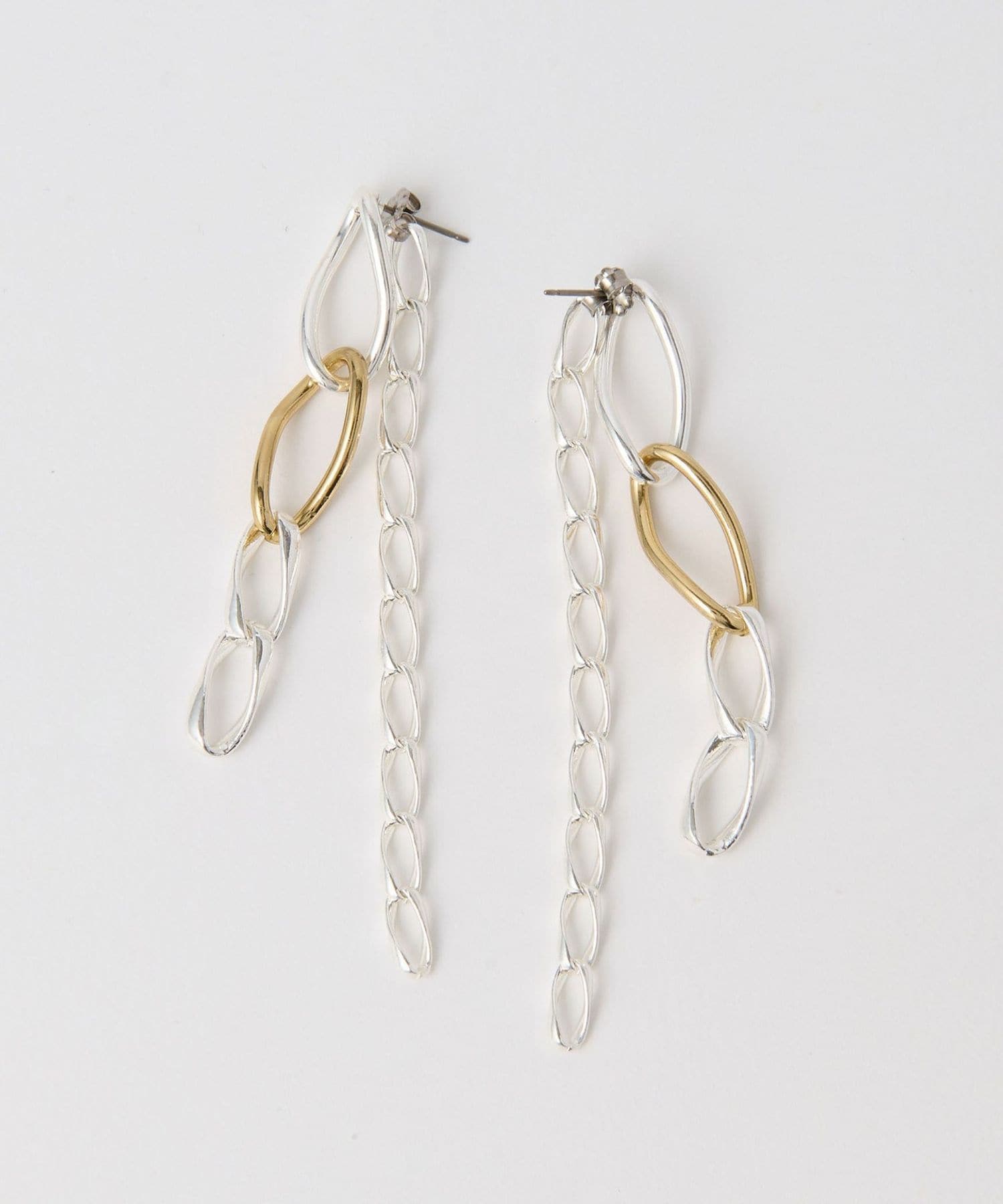 in mood＞flow ピアス
