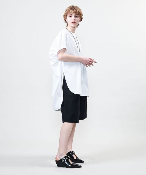 新品タグ付き⭐︎ASTRAET バックゴム クルーネック ドルマンブラウス　黒 ASTRAET バックゴム クルーネック ドルマンブラウス ブラック