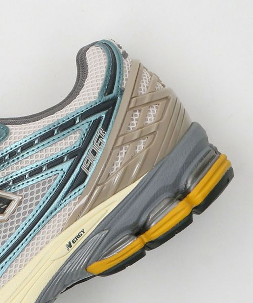 ユナイテッドアローズ　NewBalance M1906R グリーン ユナイテッドアローズ NewBalance M1906R グリーン - メルカリ