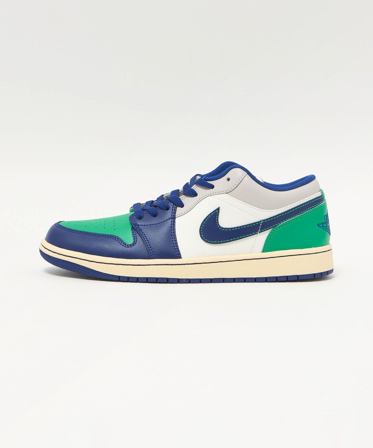 シャープタンク チューニングシャープ　青緑 NIKE＞ AIR JORDAN 1 LOW 147/スニーカー