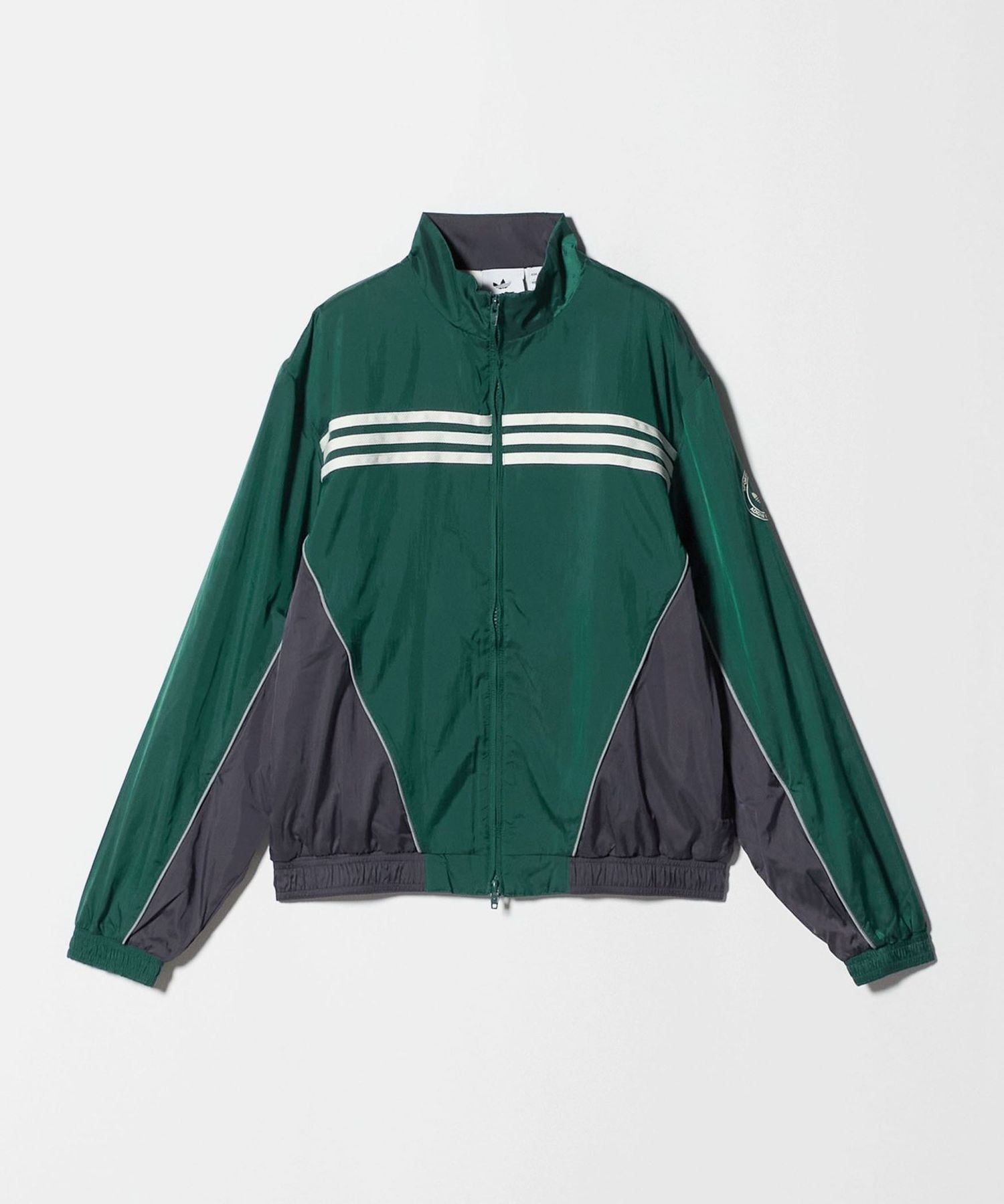 【優勝SALE!】 adidas リヴァプール 中綿 ナイロン ジャケット adidas ナイロンジャケット – 古着屋Top of the Hillのネット