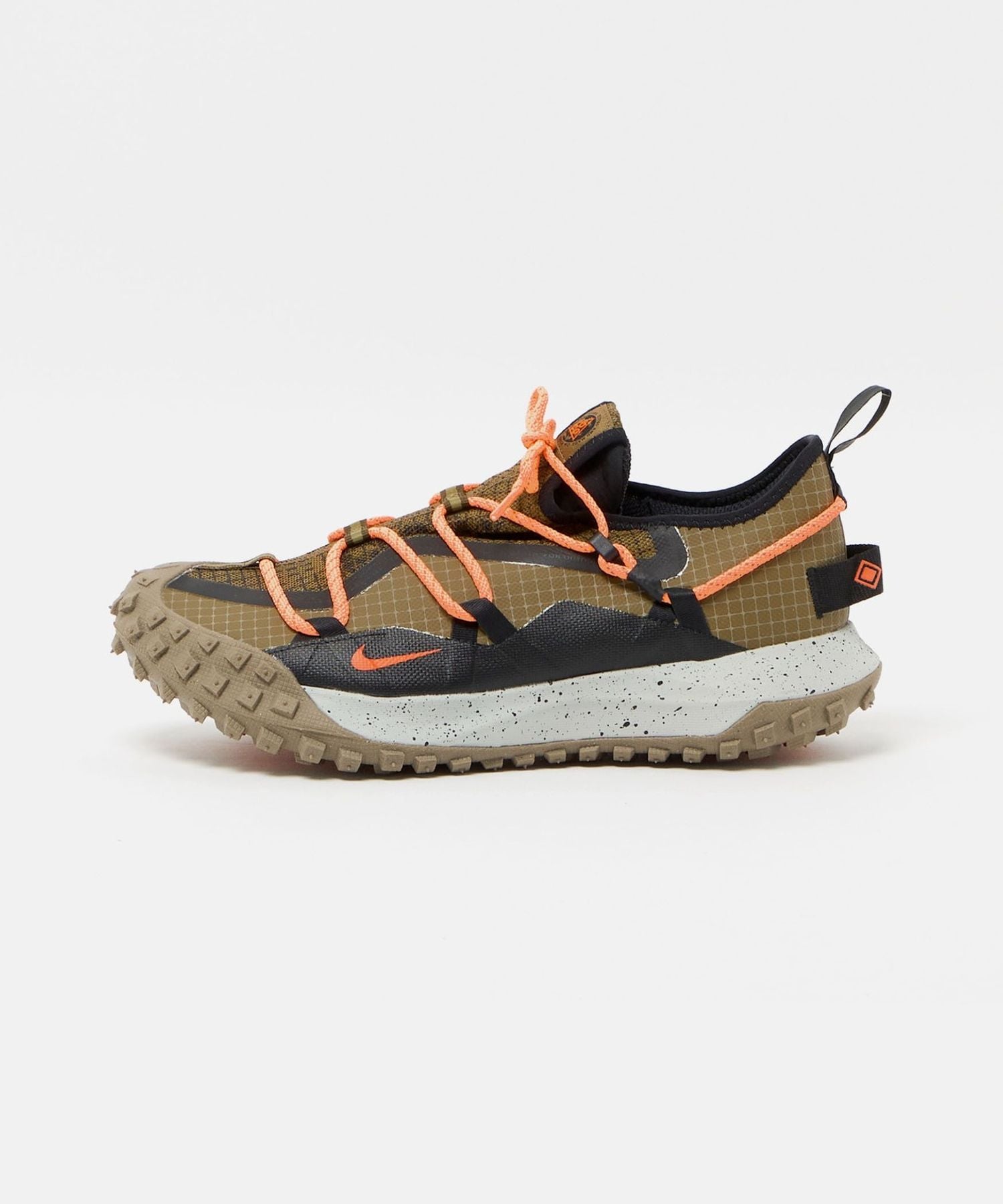 NIKE ACG＞ MOUNTAIN FLY LOW GTX/スニーカー