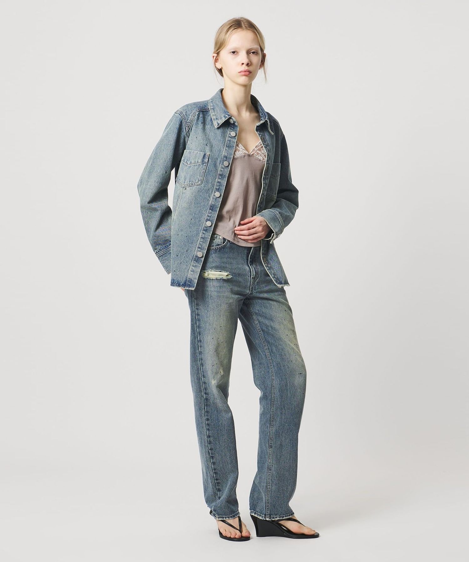ATTISESSION＞スリム ストレート デニム パンツ