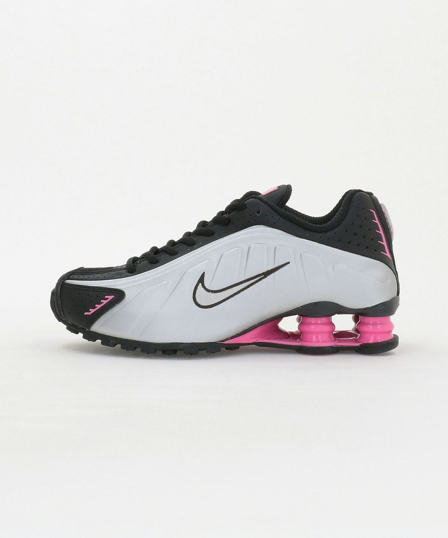 NIKE＞SHOX R4 スニーカー