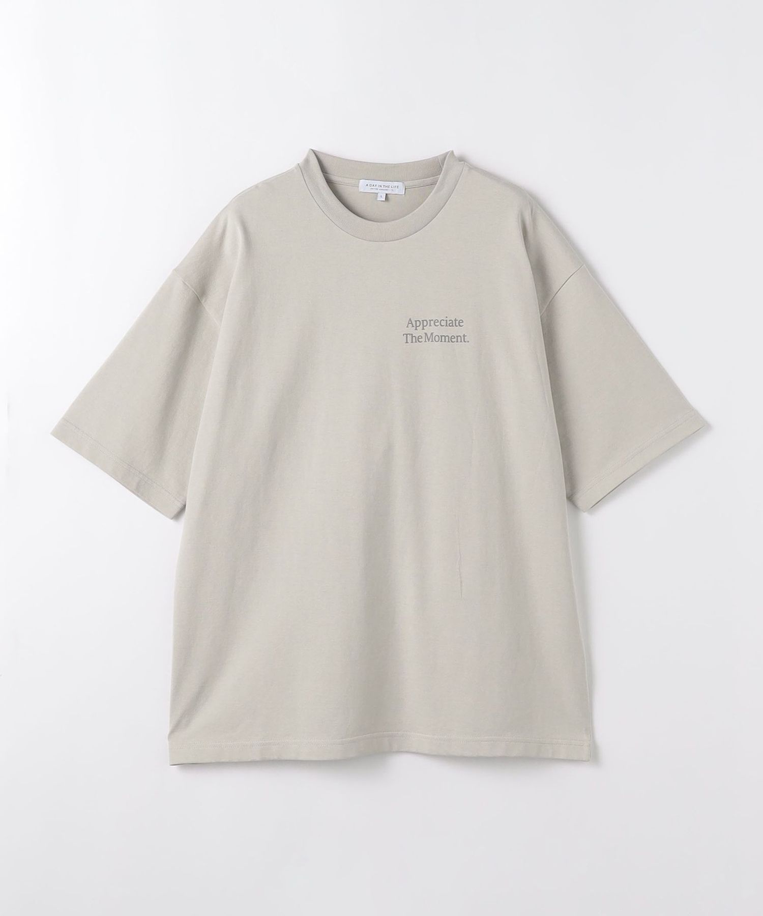 レフトロゴ プリントTシャツ ＜A DAY IN THE LIFE＞ 