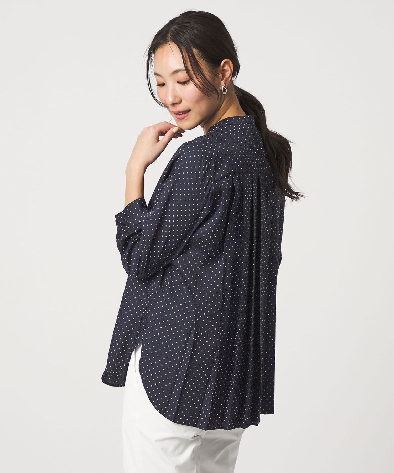 25SS バックプリーツチュニックワンピース　ブラック バックプリーツ チュニックシャツ 7分袖 ＜A DAY IN THE LIFE＞