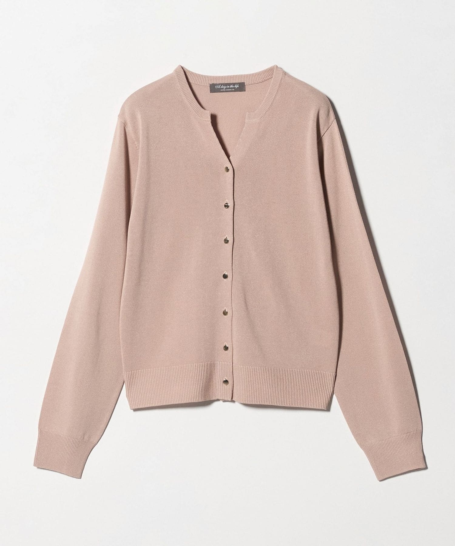 メタルボタン キーネックカーディガン ‐ウォッシャブル‐＜A DAY IN THE