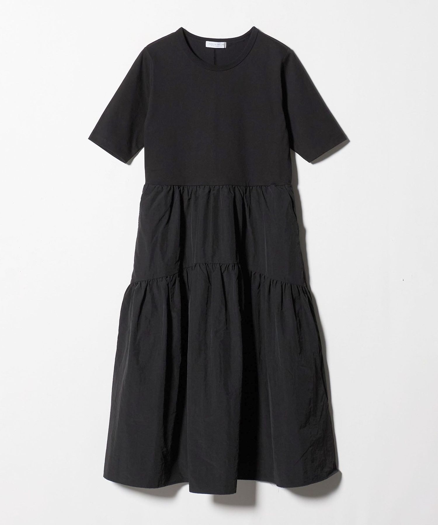 UNITED ARROWS COMFY ギャザー オールインワン 黒 ブラック UNITED ARROWS（ユナイテッドアローズ）の「COMFY ギャザー