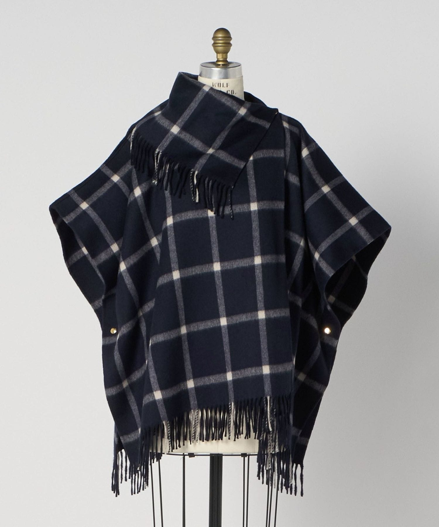 【1回着用】NAOKO TSUJI+UNITED ARROWS  ポンチョ 1回着用】NAOKO TSUJI+UNITED ARROWS ポンチョ - メルカリ