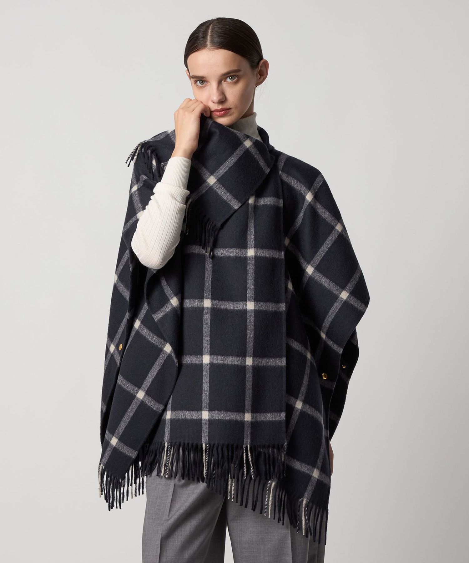 最終お値下げ！【ほぼ新品】United arrows ケープ　ポンチョ　コート 楽天市場】ポンチョ（ブランドユナイテッドアローズ）（コート