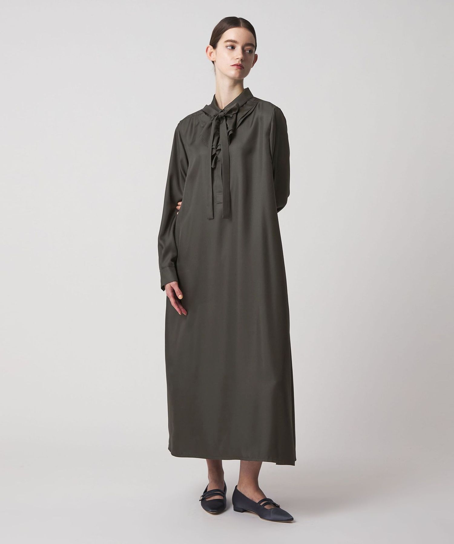 WINTER1 シルクフリルワンピース