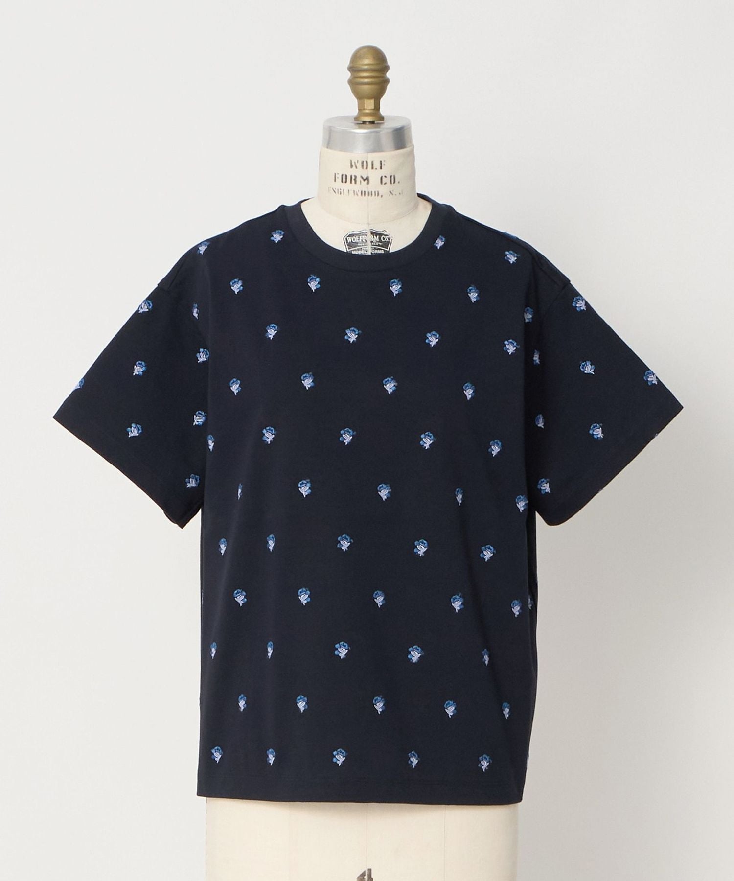 PRE フラワーエンブロTシャツ