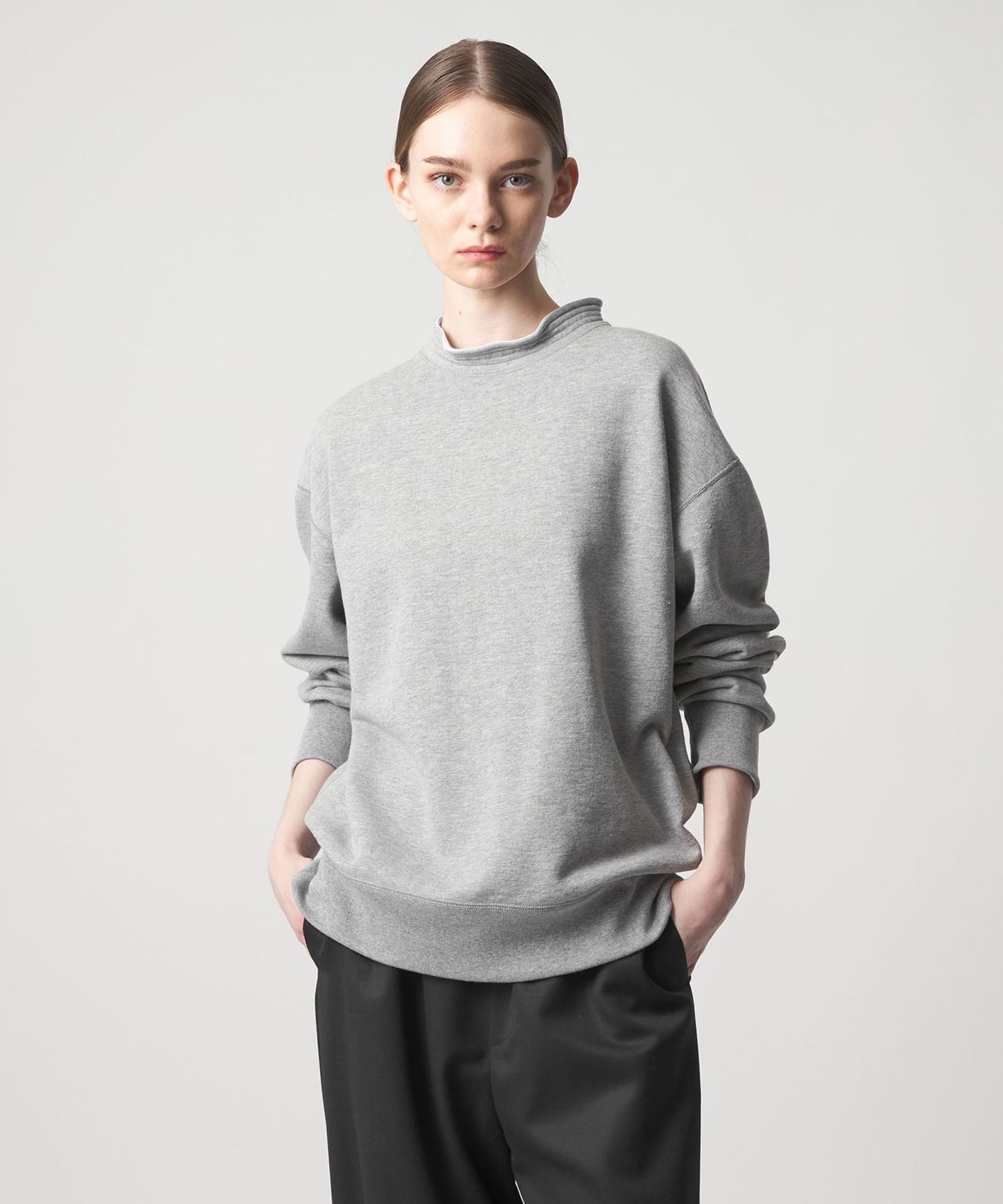 CAPSULE 吊り裏毛シャーリングカラープルオーバー