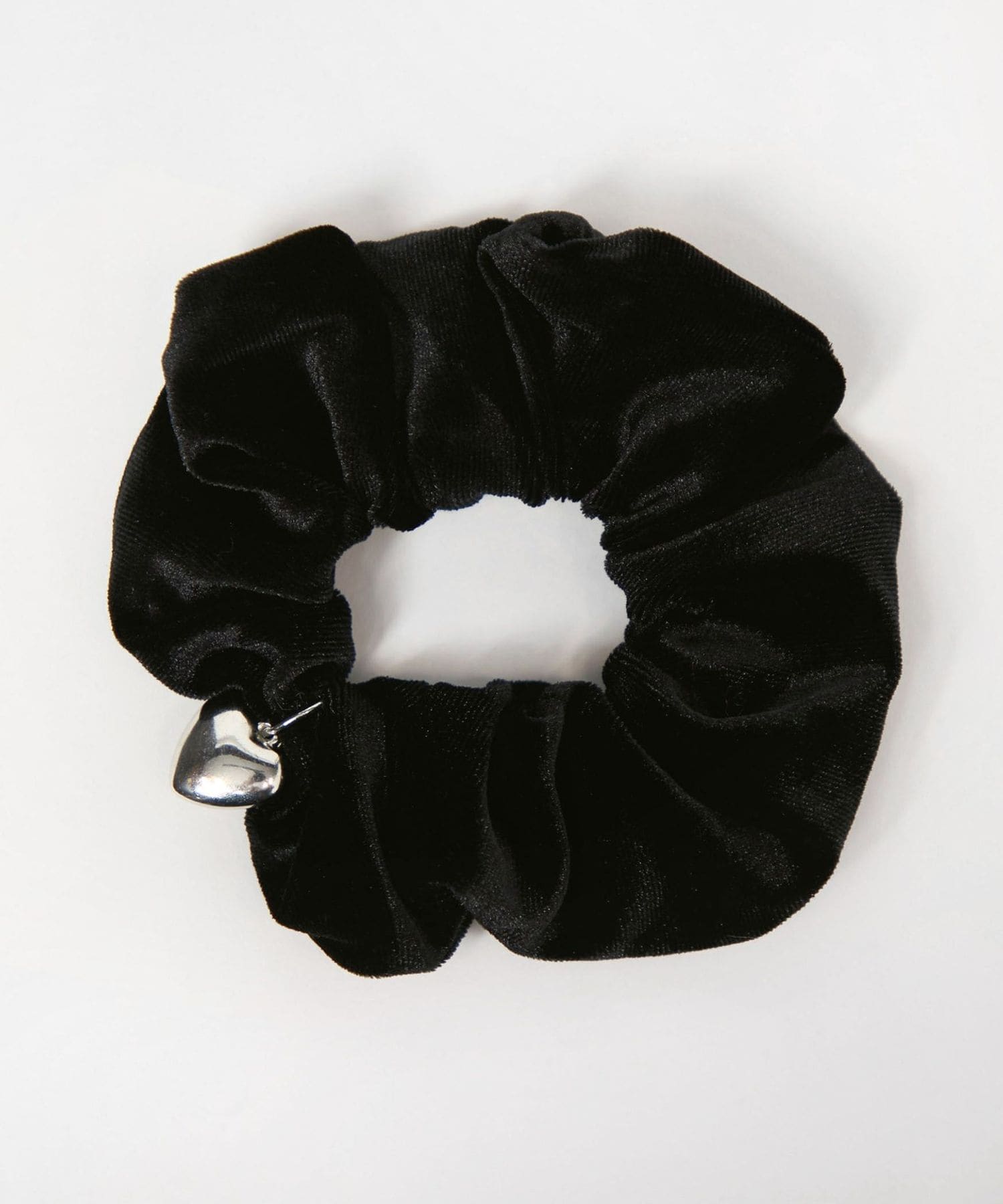 EMMEL REFINES＞EM ハートチャーム ベロアシュシュ