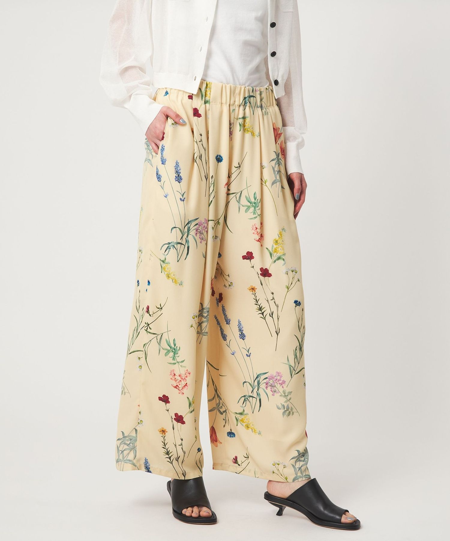 EMMEL REFINES＞EM フラワープリント イージーパンツ