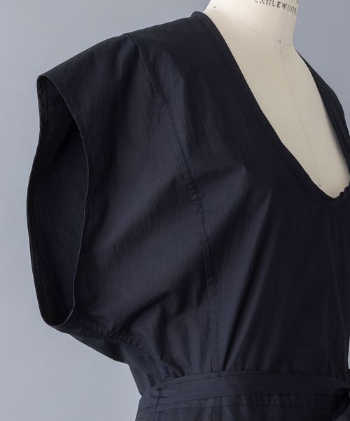 BLAMINK SUMMER Uネックノースリーブワンピース 38