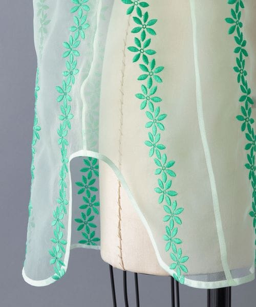 M.SUMMER フラワーエンブロショートスリーブブラウス