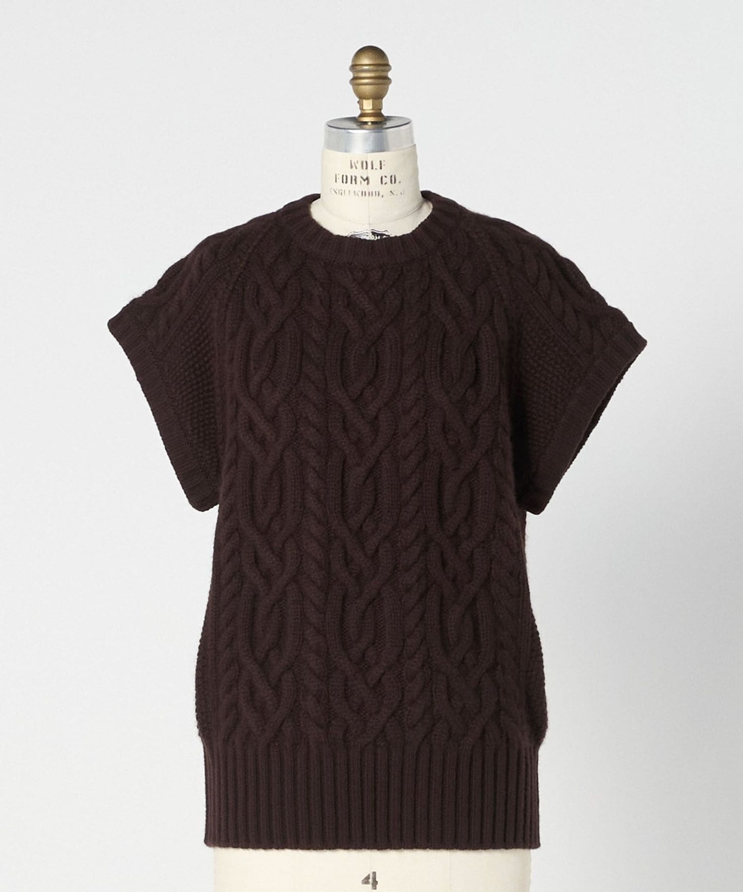 WINTER ハンドケーブルニットベスト